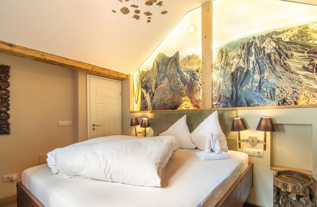 Holiday home with luxury sauna and choice of 3 ski areas