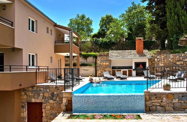 Holiday house Gata for 1 - 10 persons with 5 bedrooms - Row house