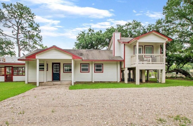 Home w/ Private Fishing Pier/lift, Screen Porch