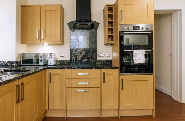 Homely 3 Bedroom in the Heart of Central Edinburgh