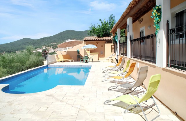 Homerez - Elegant Villa in Callas with Private Pool