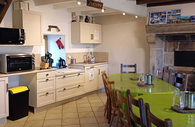 Homerez - Family house - Bertignat