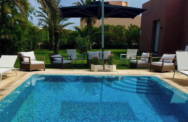 Homerez - Luxury Villa in La Marsa with Private Pool