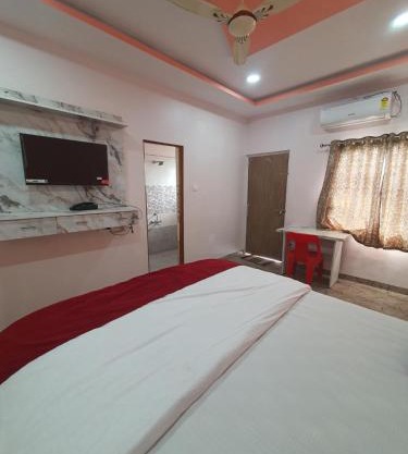 Hotel 7-12