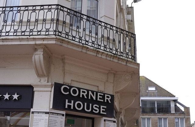 Hotel Corner House