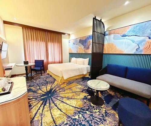 Hotel Fairmount Plaza Near Airport