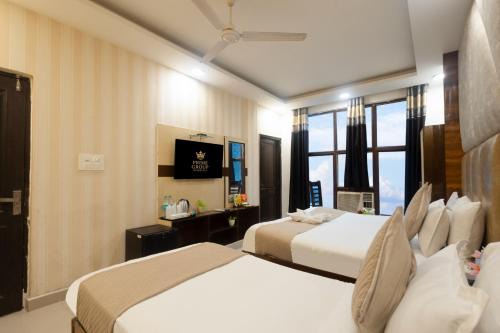 Hotel Grand Caves Near IGI Airport Delhi