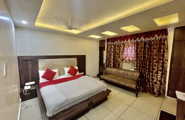 Hotel Himgiri