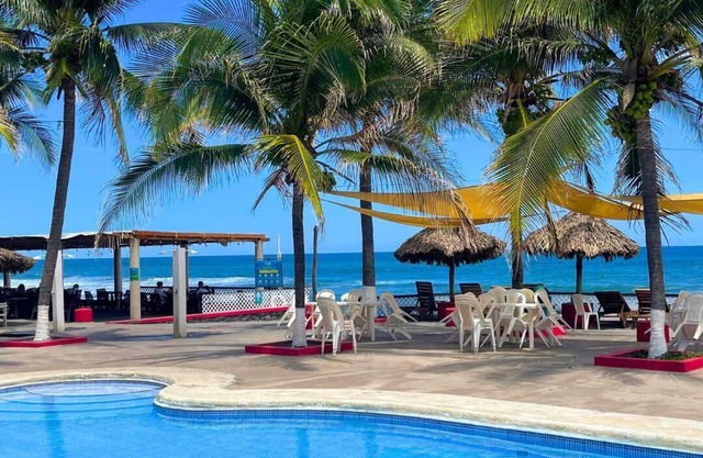 Hotel Las Hojas Resort & Beach Club