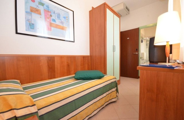 Hotel Luna - Single Room