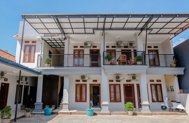 Hotel O El Reyshi Family Residence Syariah