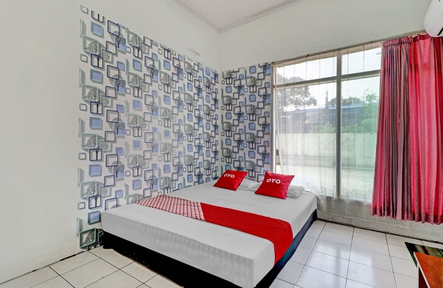 Hotel O Pondok 23