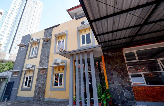 Hotel O Solo Point Guest House Syariah