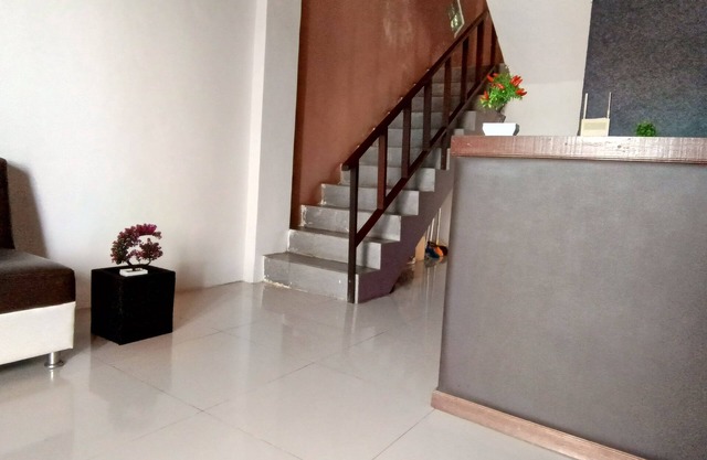 Hotel O Wisma Deli Syariah Near RSUD Nene Mallomo Sidenreng Rappang