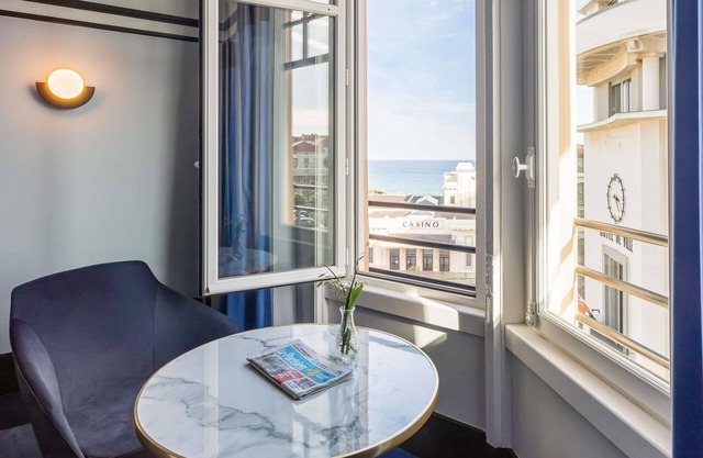 Hotel Plaza Biarritz Plage - Handwritten Collection