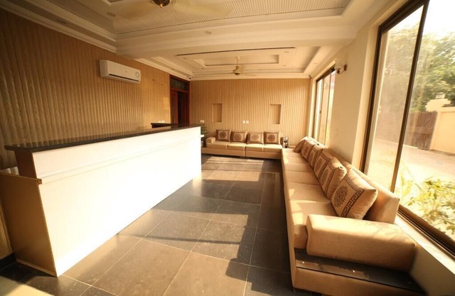 Hotel Premier Inn Grand