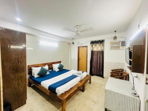 Hotel Royal Valley 10 Mins Away From Nizamuddin Railway Station