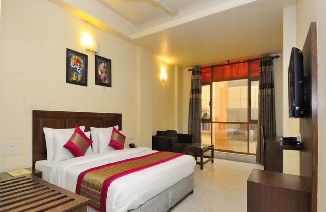 Hotel Shanti Villa- New Delhi Railway Station