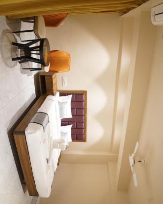 Hotel Status Inn
