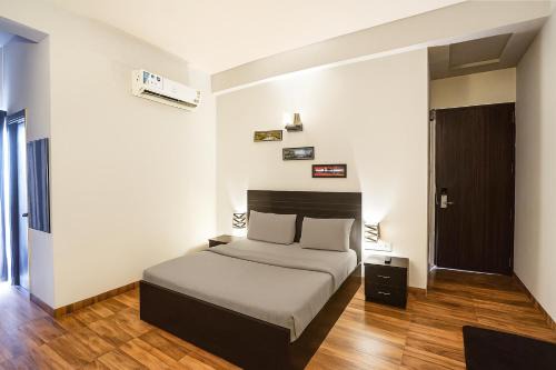 Hotel The Grand Elite Ramayan - Near Ram Mandir