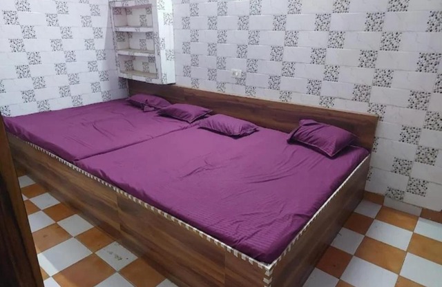 Hotel Vrindavan Near Vrindavan