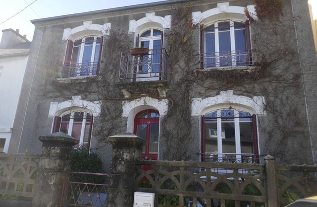 House 30 years unpretentious but charming, 2 bedrooms, 4 people