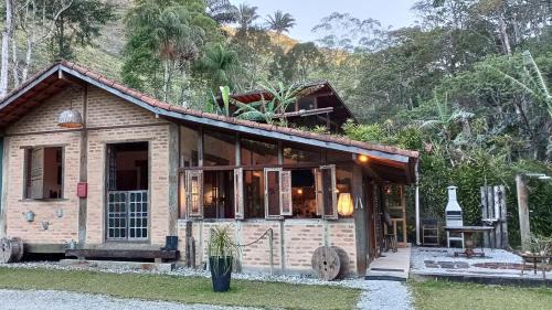 House w/stream and private garden near the river