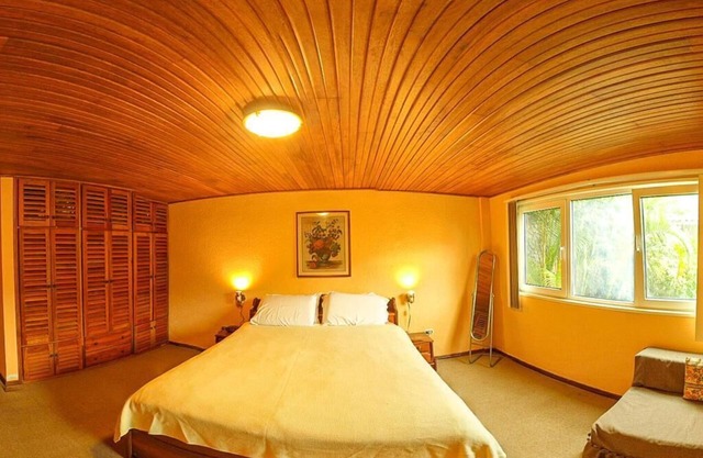 Ideal apartment for couples or family, 10 minutes from the center of town.