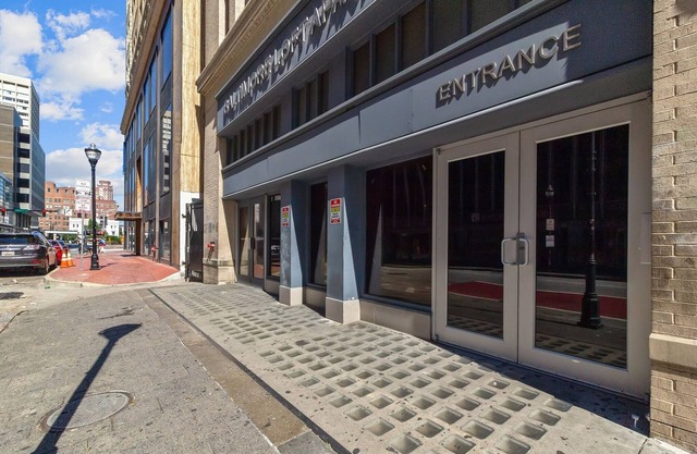 Inner Harbor's Best Furnished Luxury Apartments 1 Bedroom Apts by RedAwning