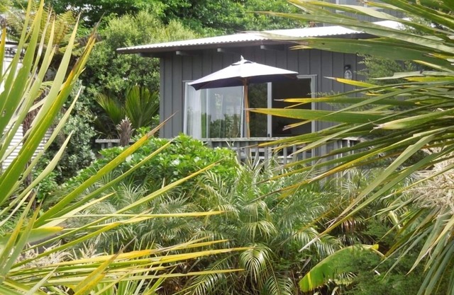 Island Breeze apartment in gorgeous Sandy Bay