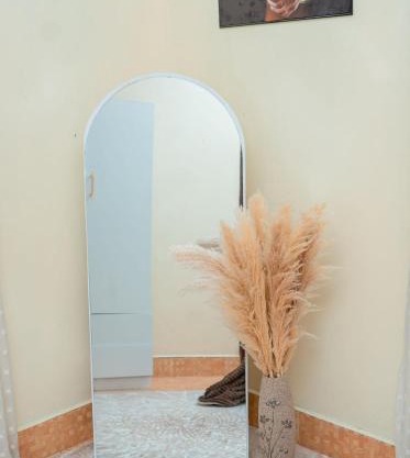 Izel Home