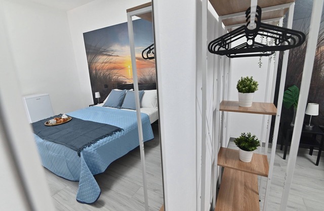 IzzHome Cozy Room