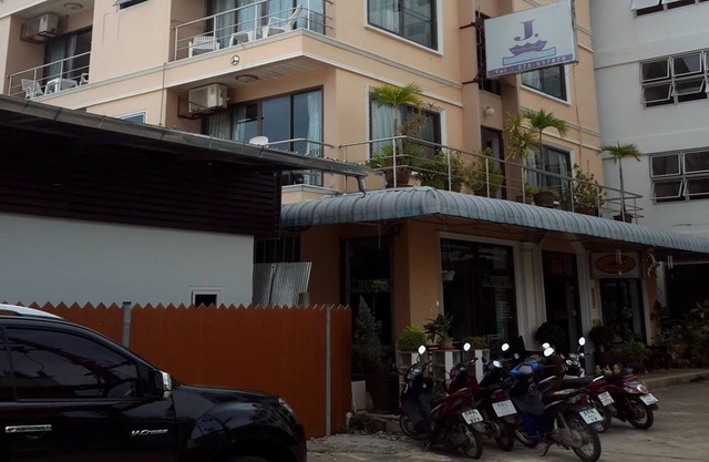 J Hotel