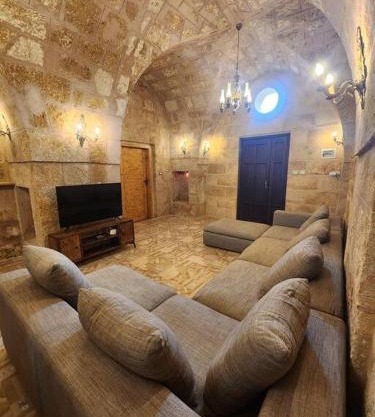 Jay GuestHouse