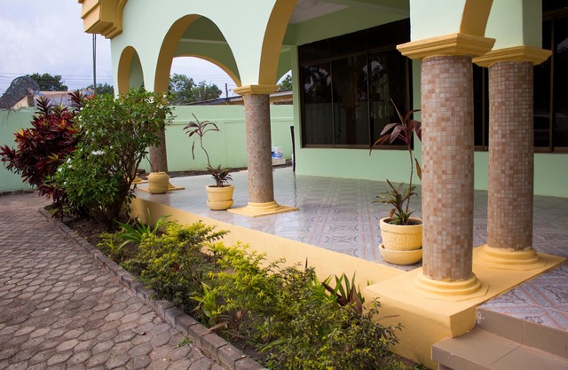Jayliz Lodge Tema