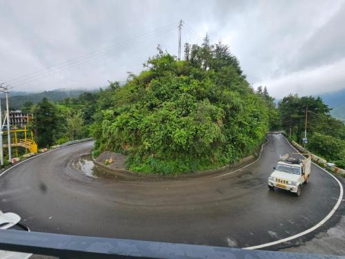Jhingola Bola Mount