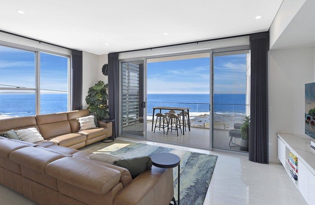 JJ's AT BLUE BAY - Ultimate View