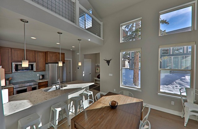 Journey Way 2 Br In Rendezvous 2 Bedroom Townhouse by Redawning