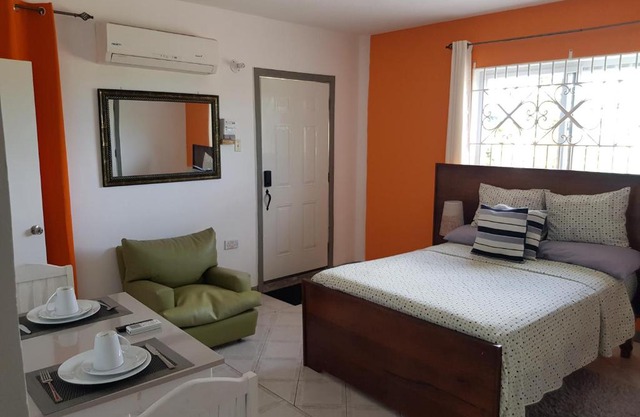 JUS4U-Apt-3 The Home Away From Villa