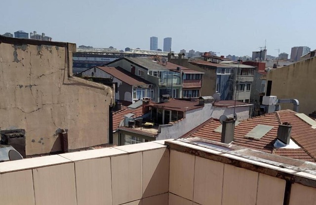 Kadikoy Can Suit