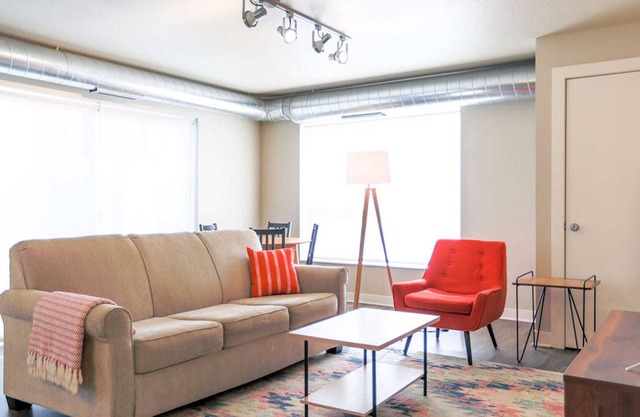 Kasa | Contactless + Full Kitchen, Walk to Mill City Museum | Minneapolis