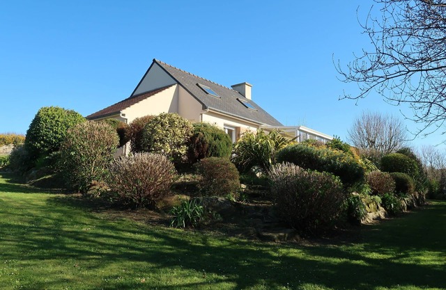Kerguntuil by Interhome
