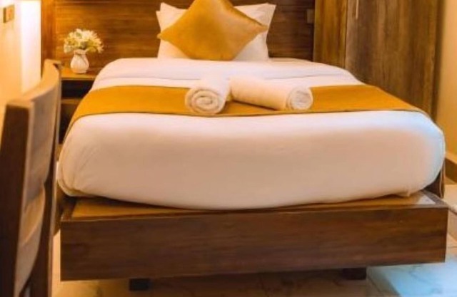 Kije Place Hotel