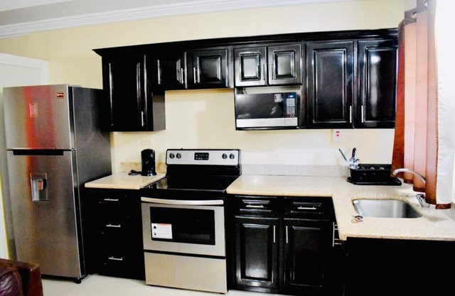 Kingston Guest Apartment at El Gabriel