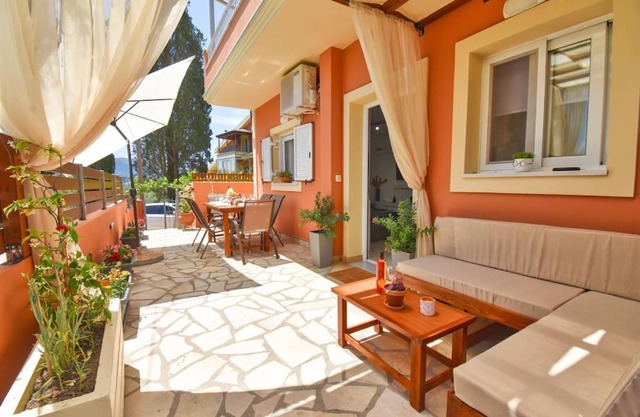 Kosmas Family House