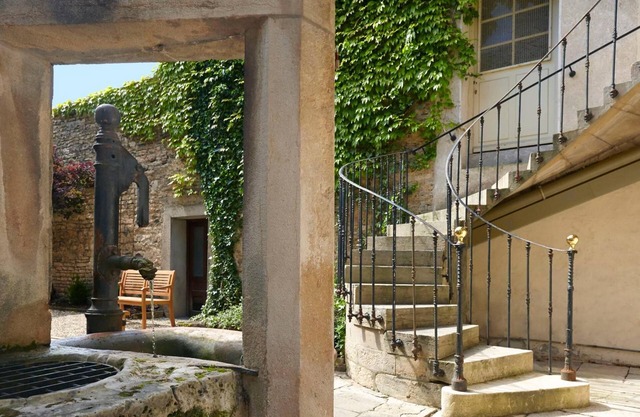 La Cour de la Paix
