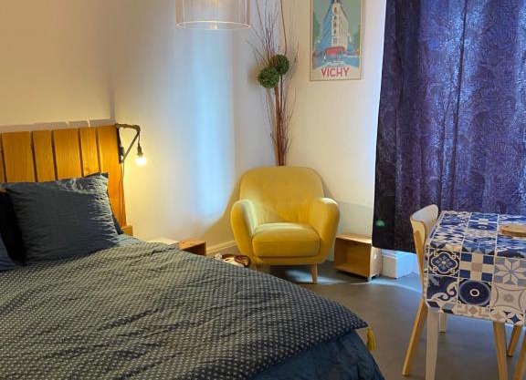 La Cure de Vichy rue CALLOU