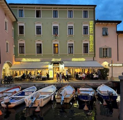 Lake Hotel Benaco