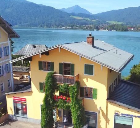 Lake & Mountain View Villa Tegernsee - including 4 Rooms for Family & Friends