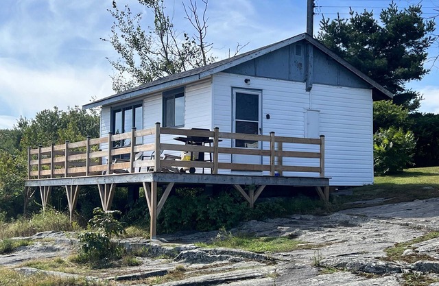 Lakeview Cabin in Georgian Bay - Rockwood #11